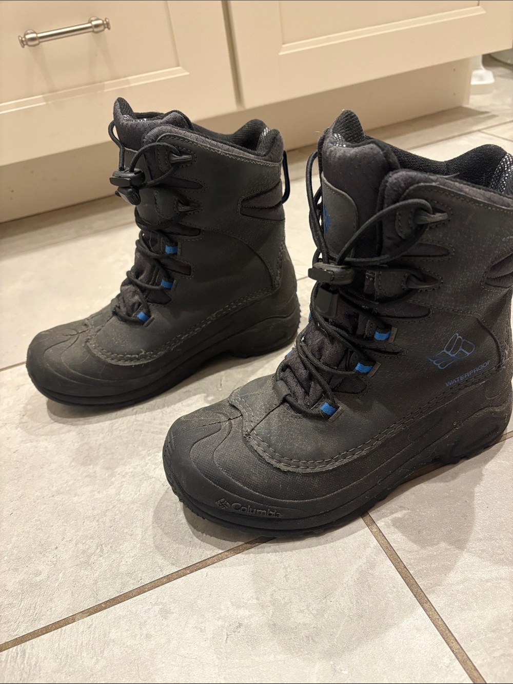 Columbia Kids Black and Gray Snow Boots with Blue Accents